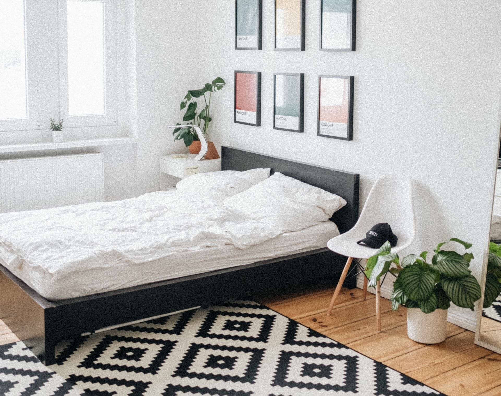 5 Signs Your Mattress Needs a New Frame & What to Look For